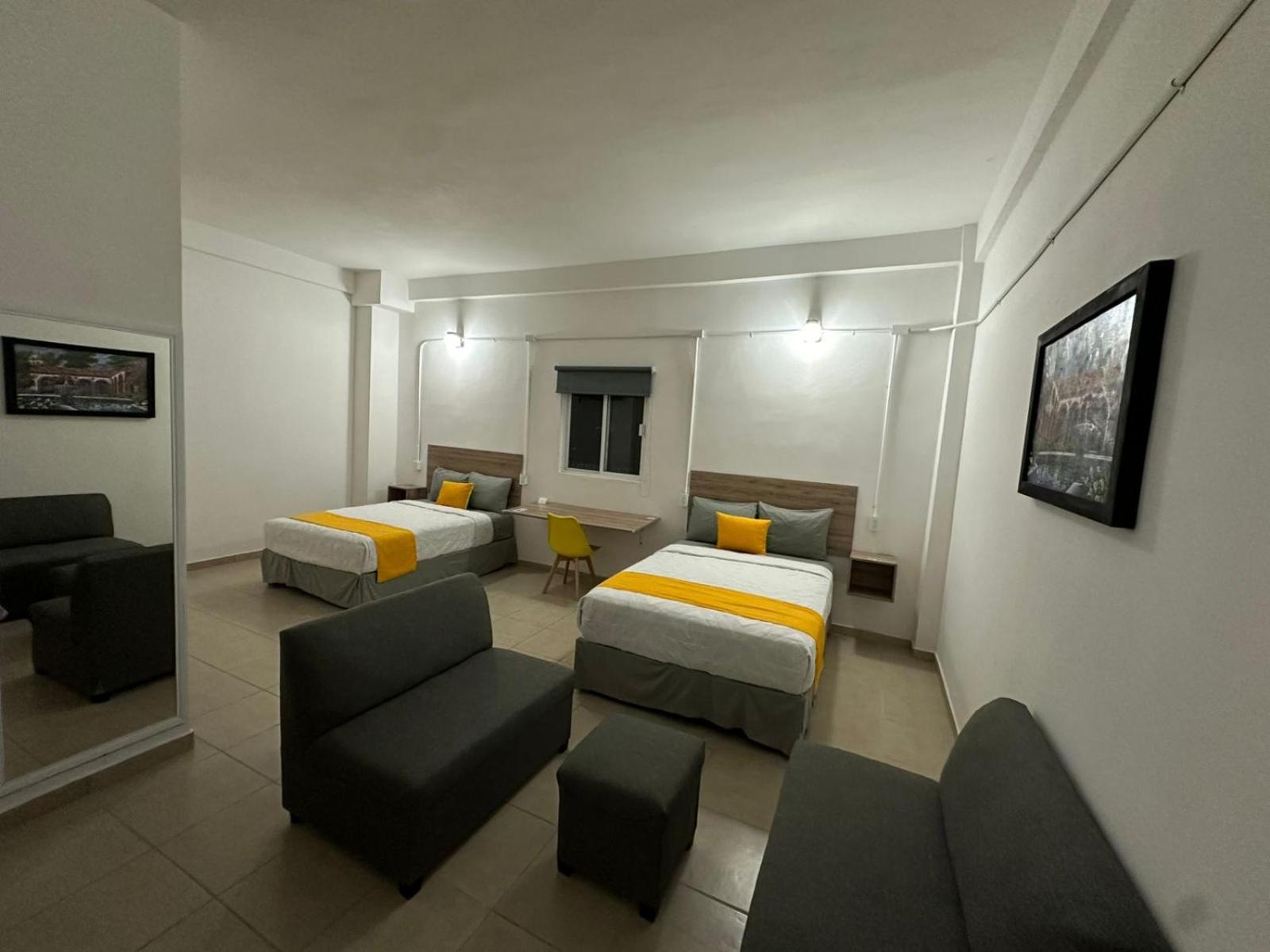 Hotel Plaza Centenario Juan Aldama Zewnętrze zdjęcie